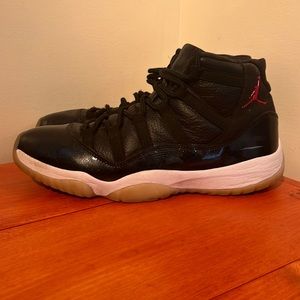 Men Jordan 11s size 12